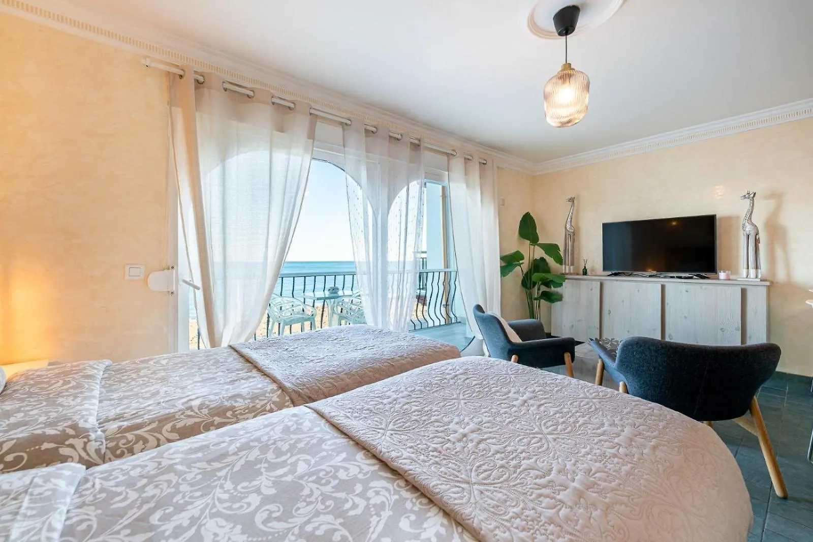 Hof Van Holland Carihuela Torremolinos Spain